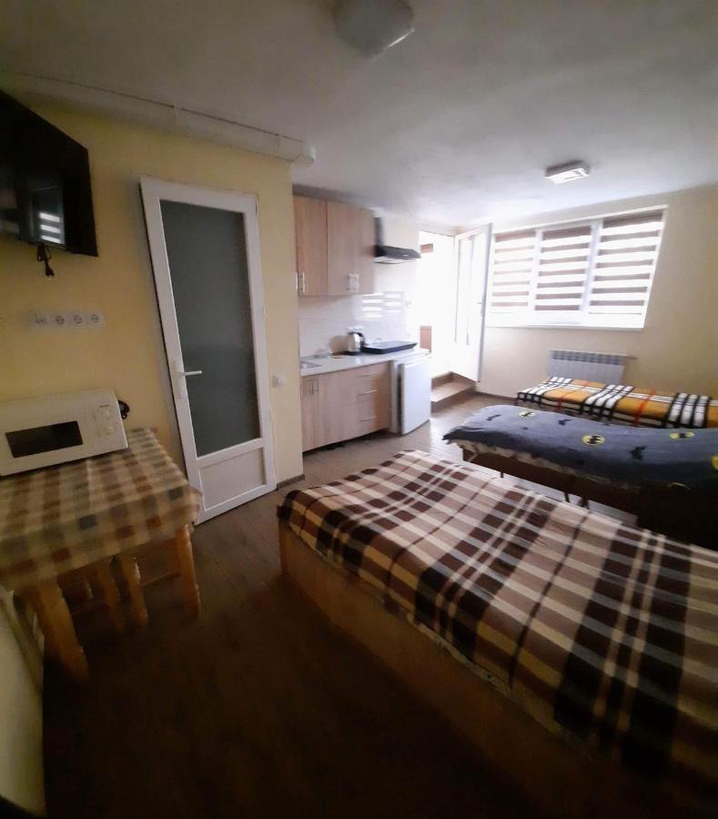 Petite Apartment Velyatyn